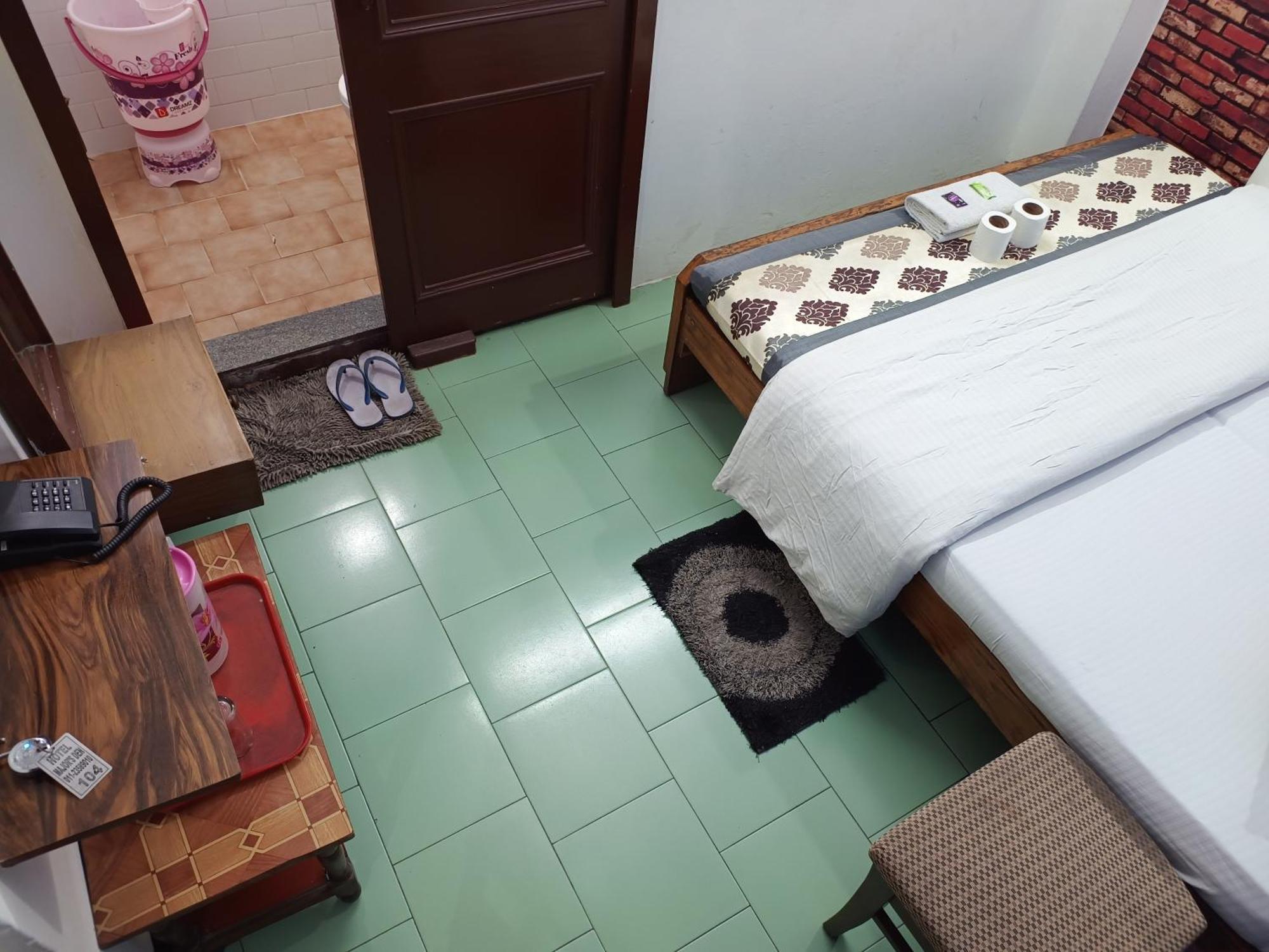 Hotel Majors Den 뉴델리 외부 사진