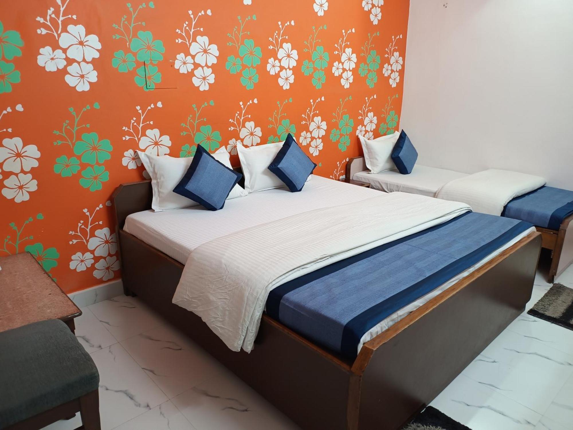 Hotel Majors Den 뉴델리 외부 사진