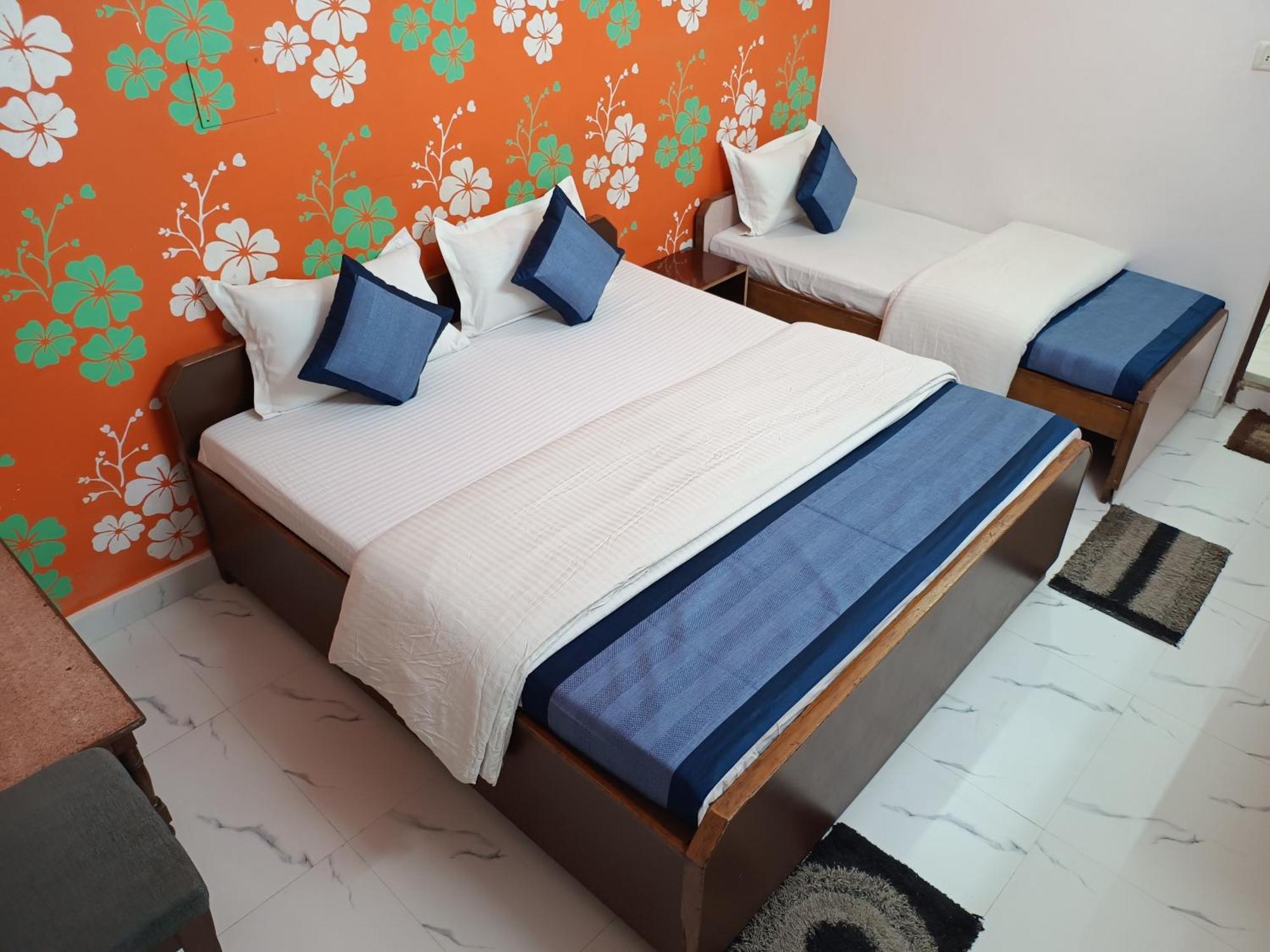 Hotel Majors Den 뉴델리 외부 사진